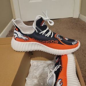 Reebok ladies shoe brand new sz 7 orange